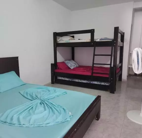 Hotelli Y Restaurante Pianguita