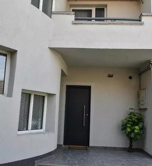 ペンション Apartament S Moise