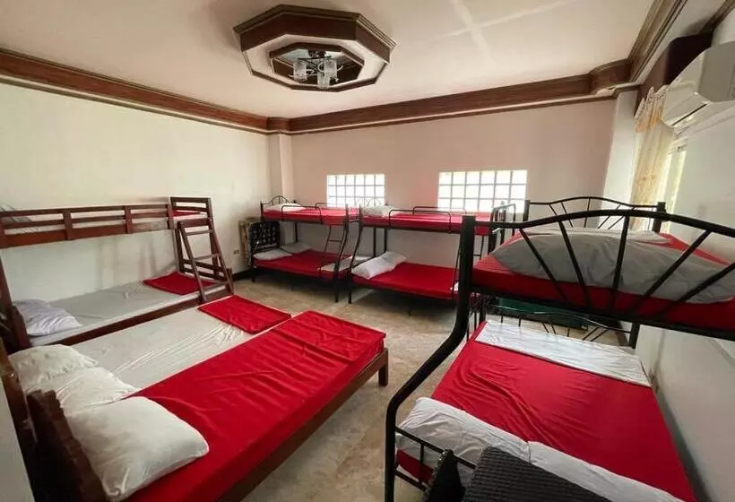 Majatalo Chelsiefaye Guesthouse
