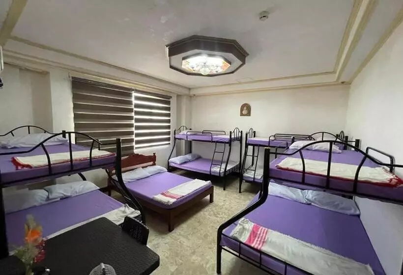 Majatalo Chelsiefaye Guesthouse