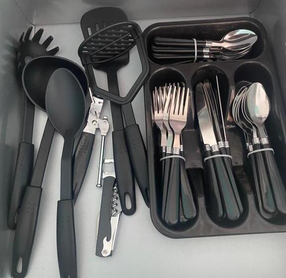 פנסיון Home From Home