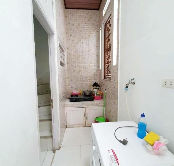 پانسیون Ibuku Kost Khusus Wanita