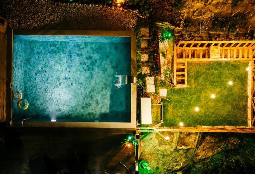 Pensjonat Sapanca Felix Suit