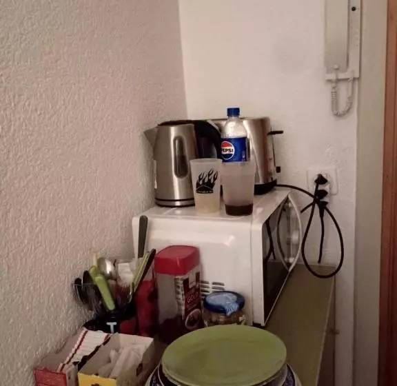 ユースホステル Bed In Shared Vintage Room, Old Town, Kitchen ,no Net