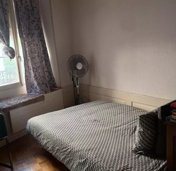 ユースホステル Bed In Shared Vintage Room, Old Town, Kitchen ,no Net