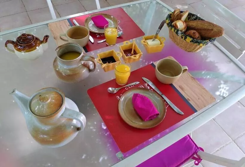 Aamiaismajoitus (B&B) Au Nid De Mes Anges