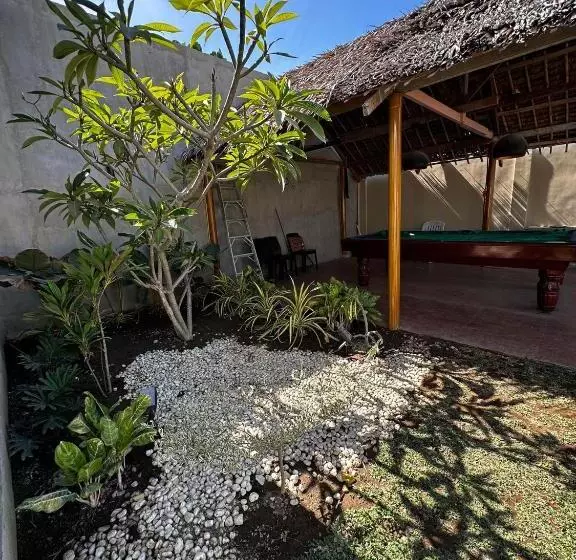 ベッドアンドブレックファースト Casa Calista Anilao