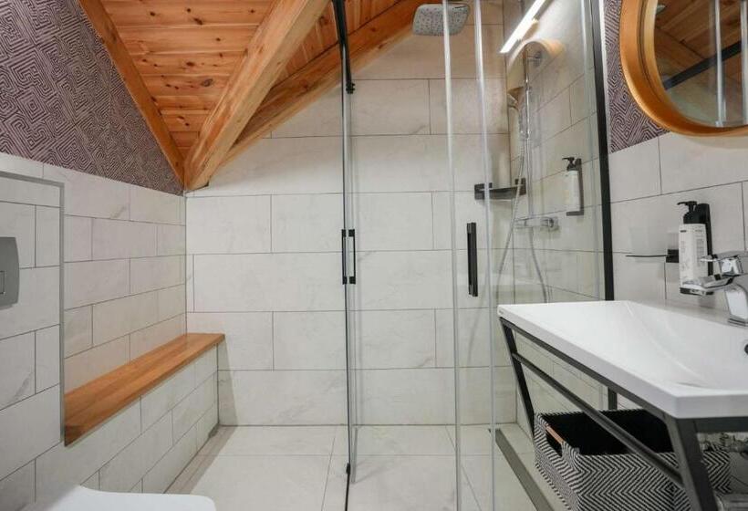 مبيت وإفطار Chachacha House Vendégház