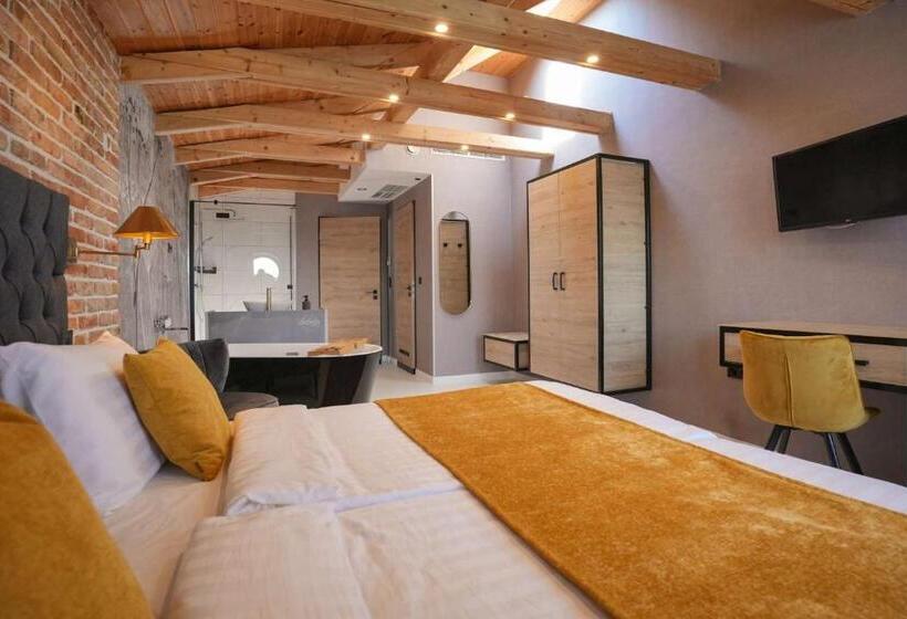 مبيت وإفطار Chachacha House Vendégház