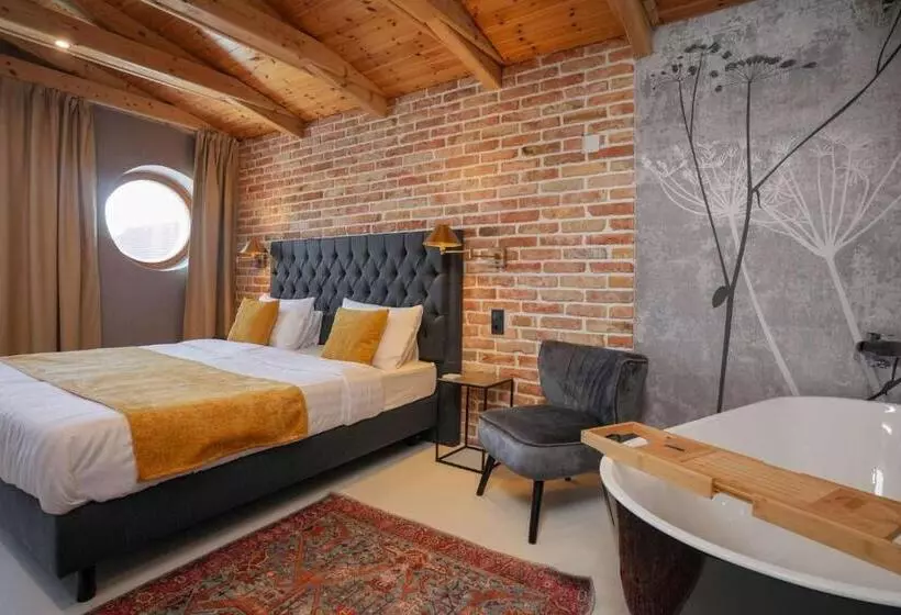 تختخواب و صبحانه Chachacha House Vendégház