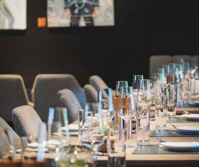 فندق Im Zentrum Für Visionen