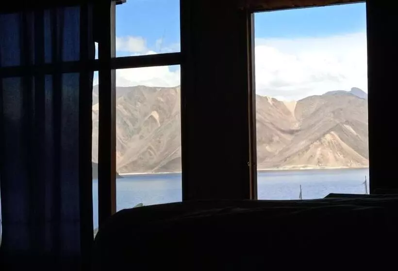 Hotelli Pangong Rainbow Cottage