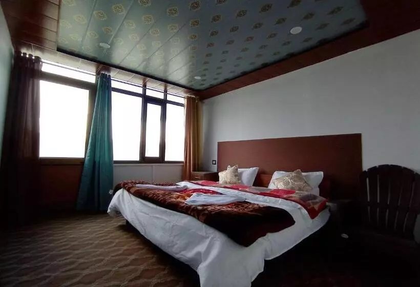 Hotelli Pangong Rainbow Cottage