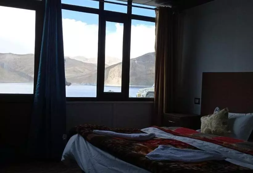 Hotelli Pangong Rainbow Cottage