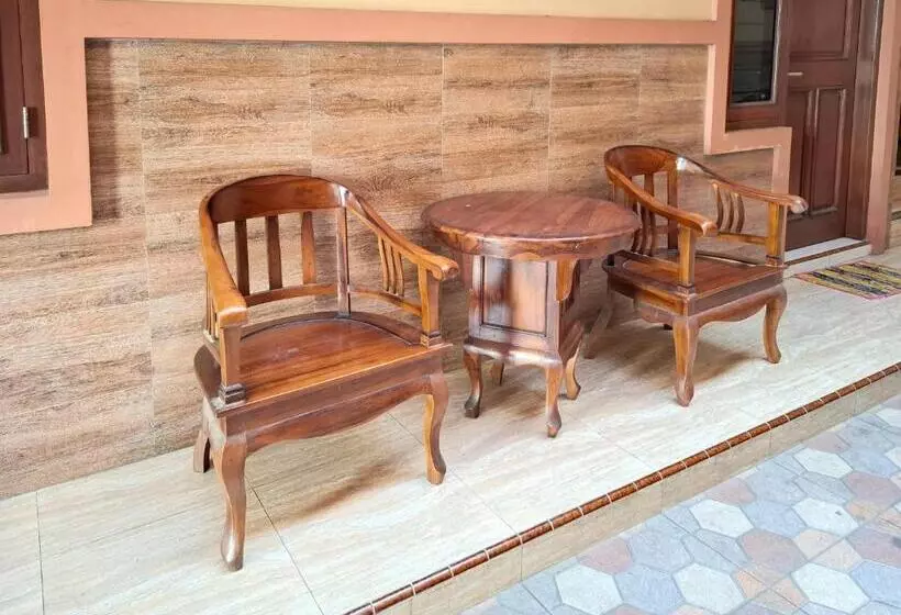 Hotelli Reddoorz Syariah Near Exit Toll Pekalongan 2