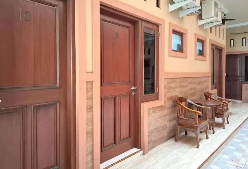 Hotelli Reddoorz Syariah Near Exit Toll Pekalongan 2