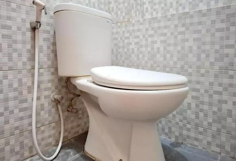 Hotelli Reddoorz Syariah Near Exit Toll Pekalongan 2