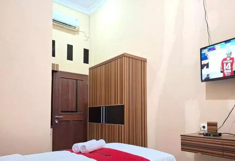 Hotelli Reddoorz Syariah Near Exit Toll Pekalongan 2