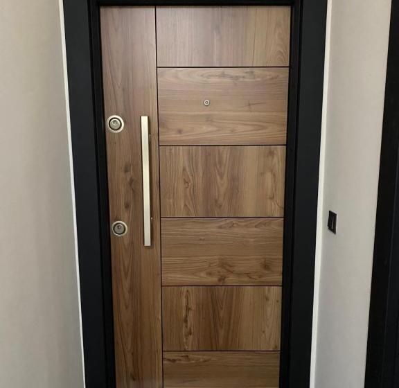 هتل Royal Homes 702