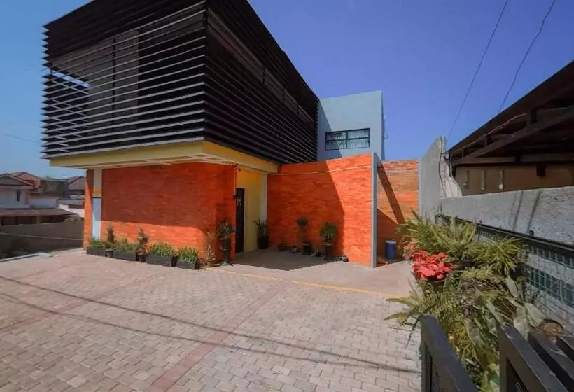 Majatalo Arlita Guesthouse