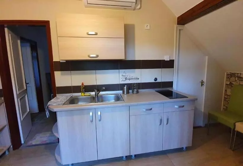 پانسیون ágnes Vendégházak Siófok Apartman 2