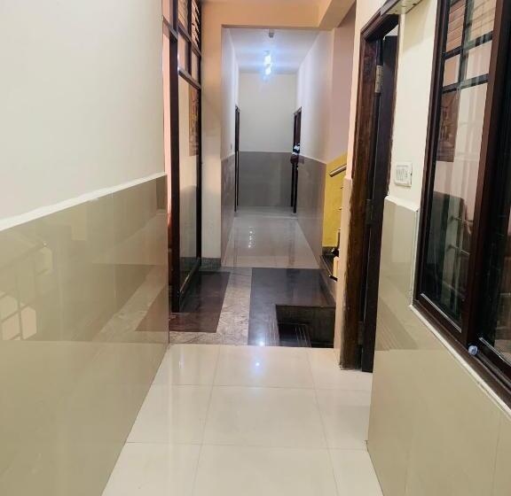 پانسیون Lexus Lodge