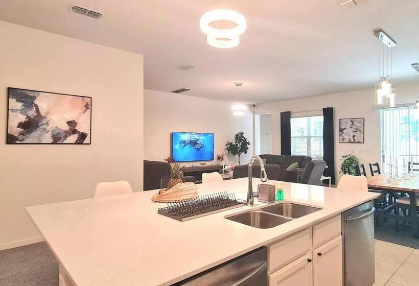 Пансион M&c Zenith Stay In The Heart Of Disney Magic