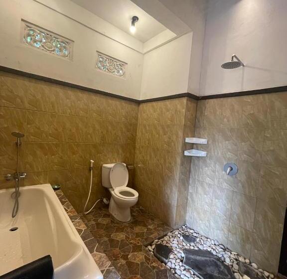 膳宿费 Putri Guest House