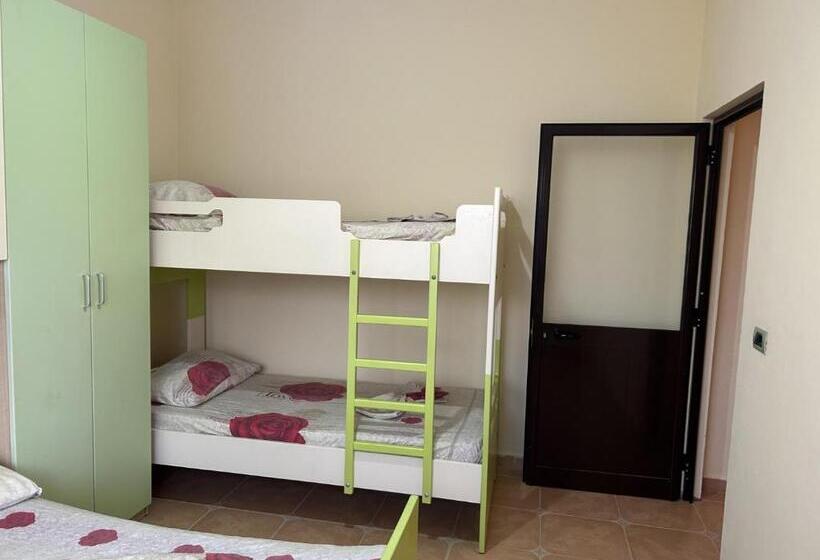 پانسیون Sol House