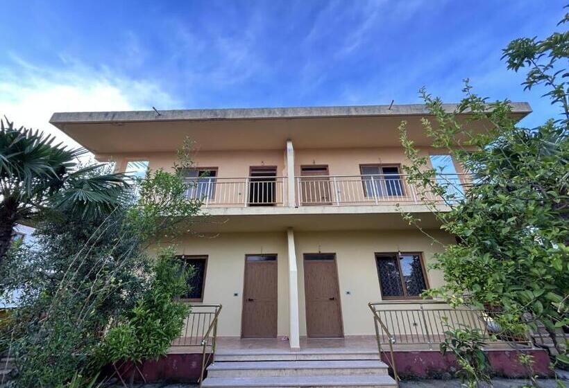 پانسیون Sol House