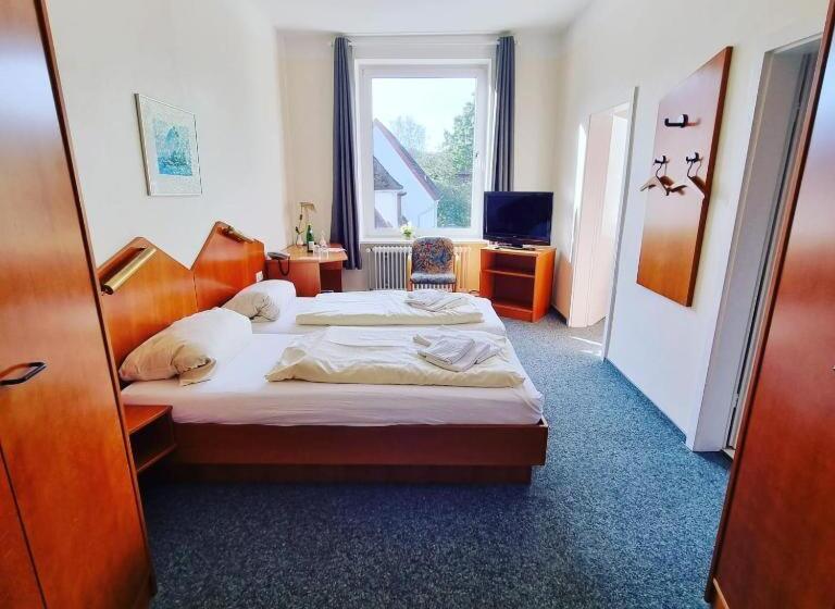 See Schlosshotel Am Kellersee