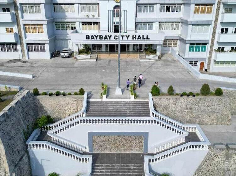 הוסטל La Patria Baybay Tourist Inn Powered By Cocotel