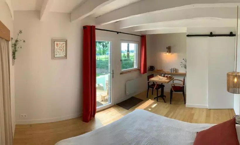 Aamiaismajoitus (B&B) Aux Logis De Fonfroide Chez Mylène & David