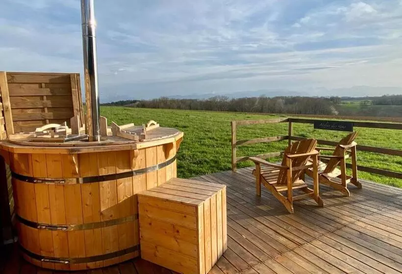 Aamiaismajoitus (B&B) L Enclave Insolite   Cabanes Avec Piscine Et Bains Nordiques