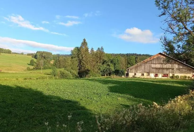 Aamiaismajoitus (B&B) La Grand Raie Table D Hôtes