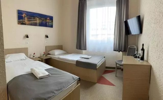 Aamiaismajoitus (B&B) Free Parking, Free Breakfast, Only 15 Minutes To City Center