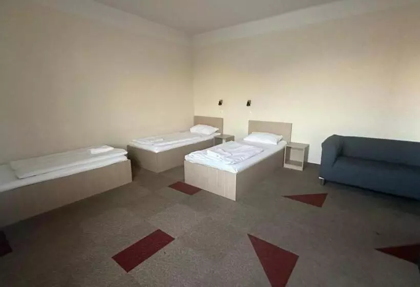 Aamiaismajoitus (B&B) Free Parking, Free Breakfast, Only 15 Minutes To City Center