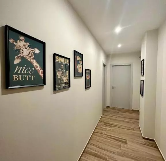 تختخواب و صبحانه Qualora Room & Suite