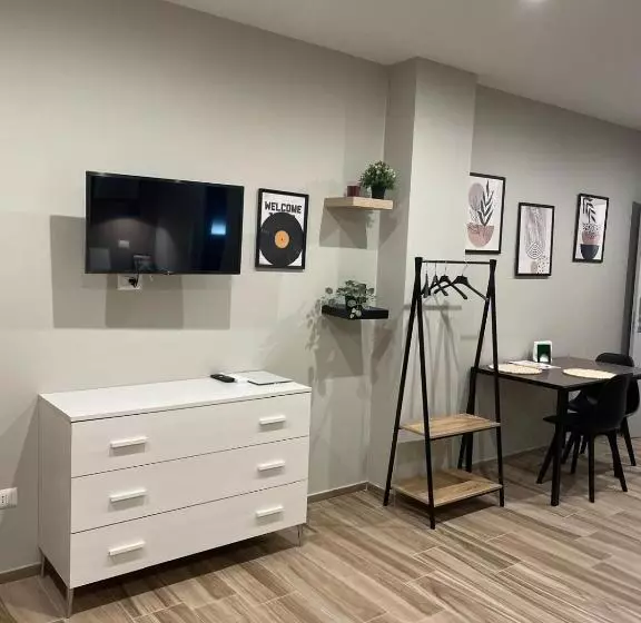 تختخواب و صبحانه Qualora Room & Suite