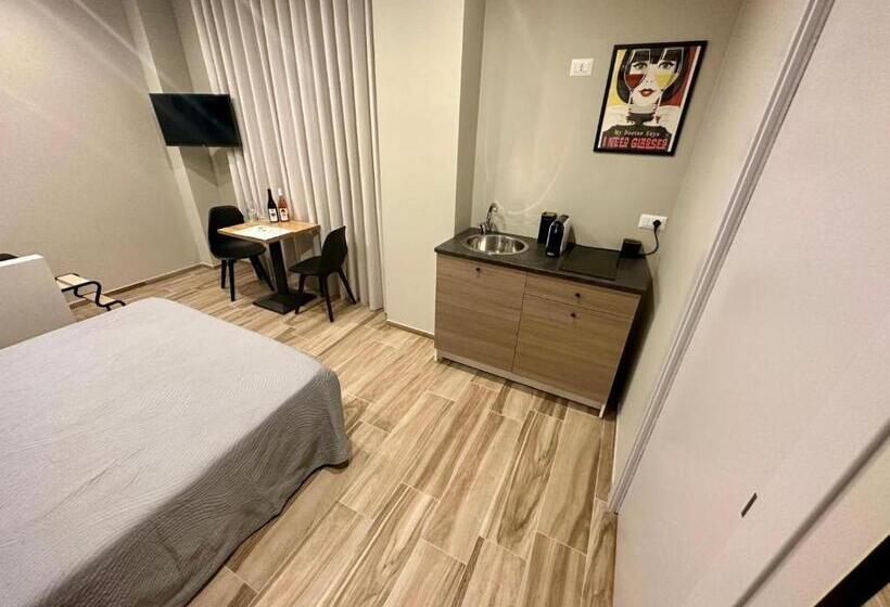 مبيت وإفطار Qualora Room & Suite
