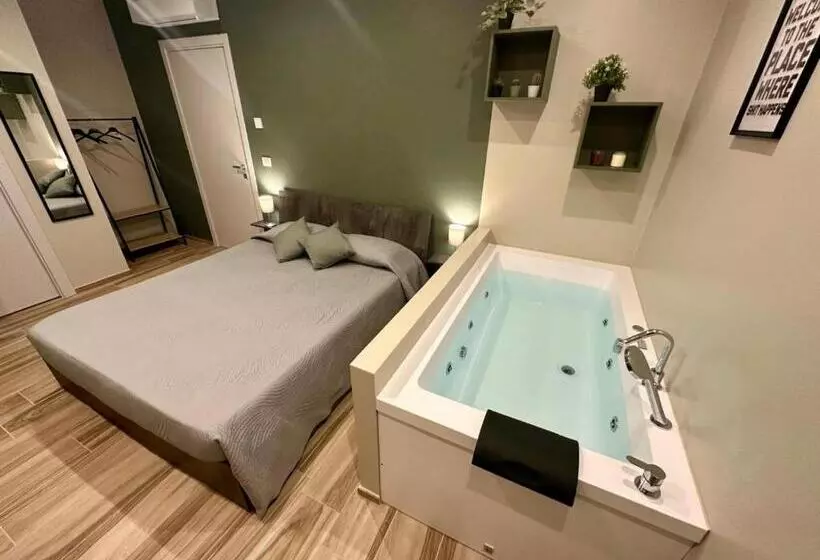 تختخواب و صبحانه Qualora Room & Suite