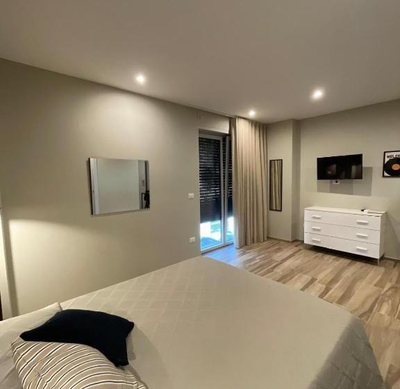 مبيت وإفطار Qualora Room & Suite