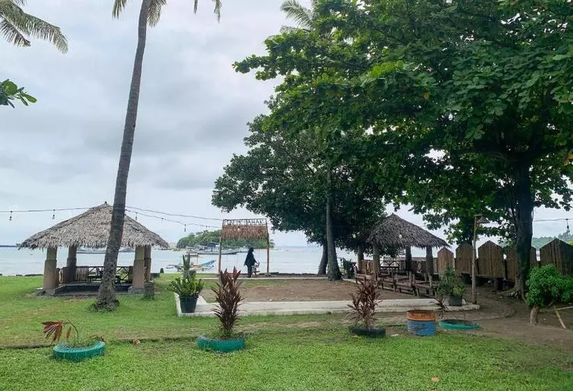 Hotelli Pelangi Merak Redpartner