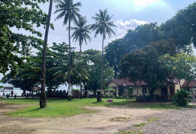 فندق Pelangi Merak Redpartner