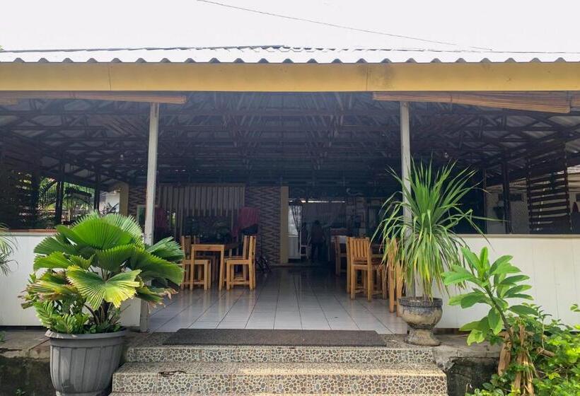 فندق Pelangi Merak Redpartner