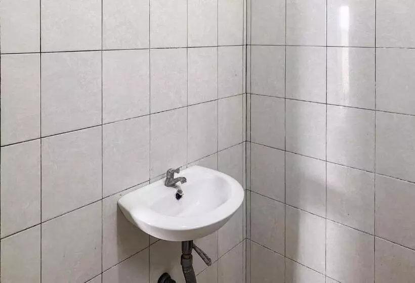 Hotelli Pelangi Merak Redpartner