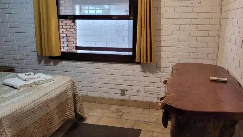 ホテル Recanto Dos Passaros Centro Penedo Rj
