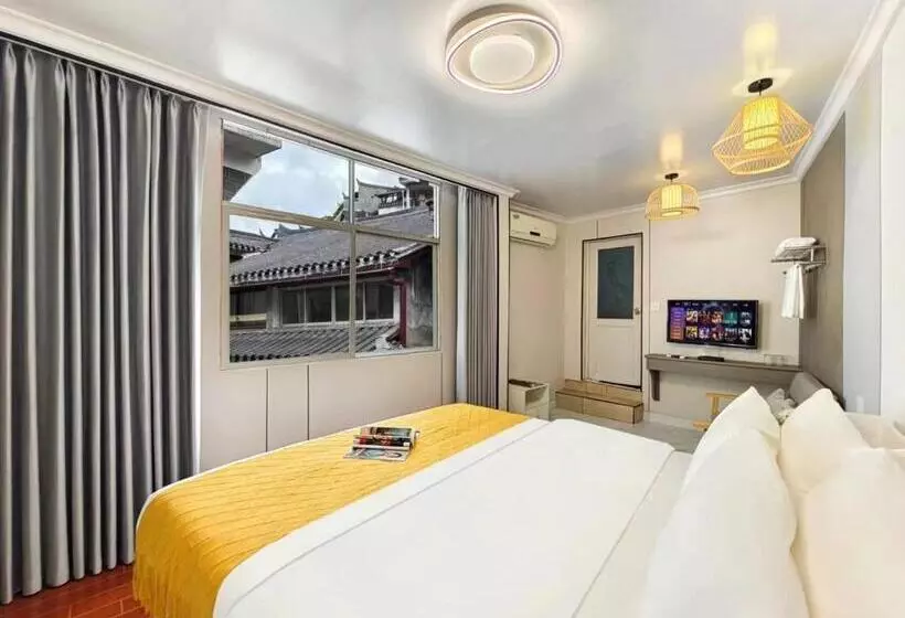 Majatalo 聚贤居客栈 Fenghuang Juxianju Inn