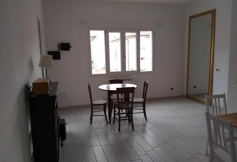 פנסיון Camera Vicino A Mare E Pineta