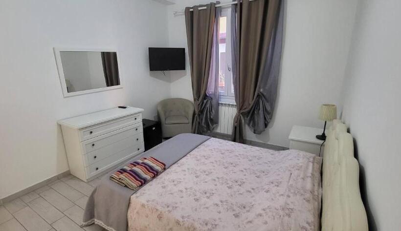 פנסיון Camera Vicino A Mare E Pineta